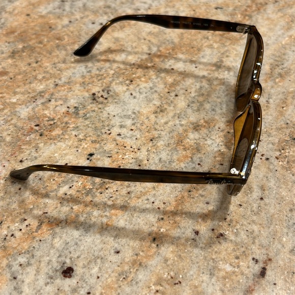 New Ray Bans - Picture 2 of 3